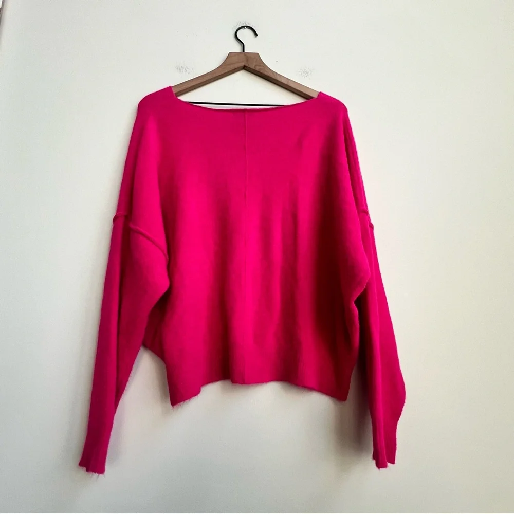 Evereve Rochelle Off Shoulder Pullover Sweater Fushia Pink Medium Relaxed Soft - Picture 13 of 16